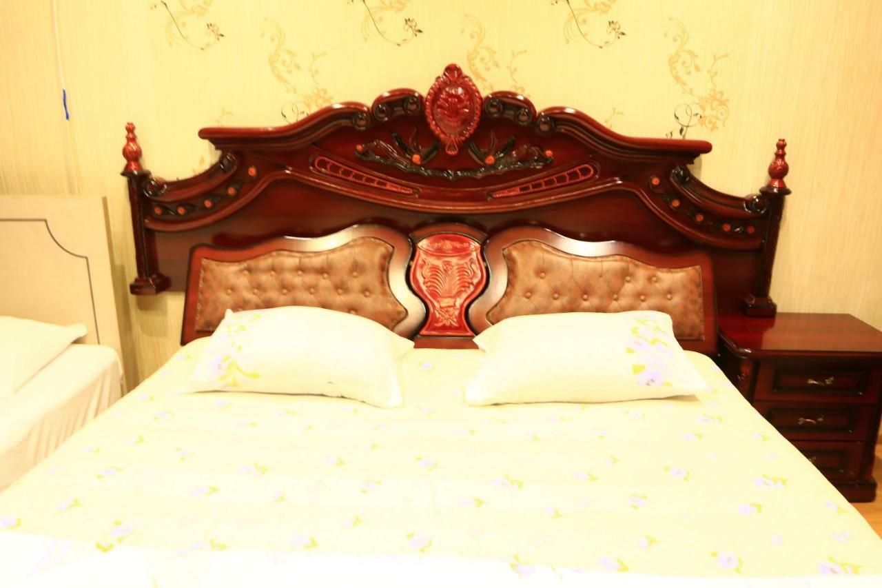 Rainbow Rooms Apart Hotel มาคินจอรี ภายนอก รูปภาพ