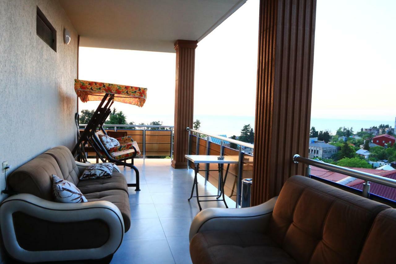 Rainbow Rooms Apart Hotel มาคินจอรี ภายนอก รูปภาพ